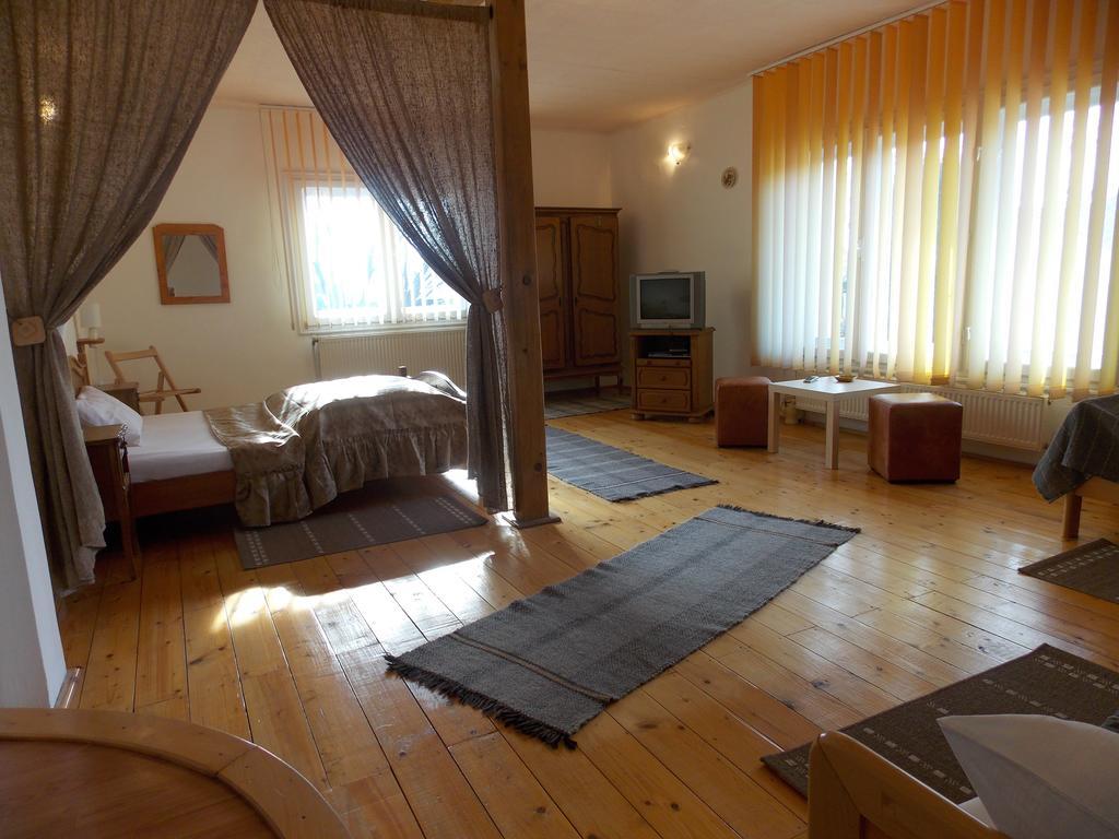 Casa Fortyogo Тыргу-Секуеск Номер фото